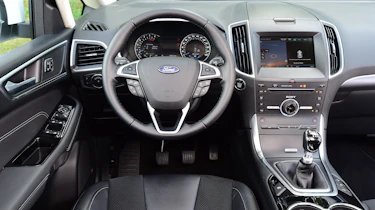 Ford S-Max AWD - dash