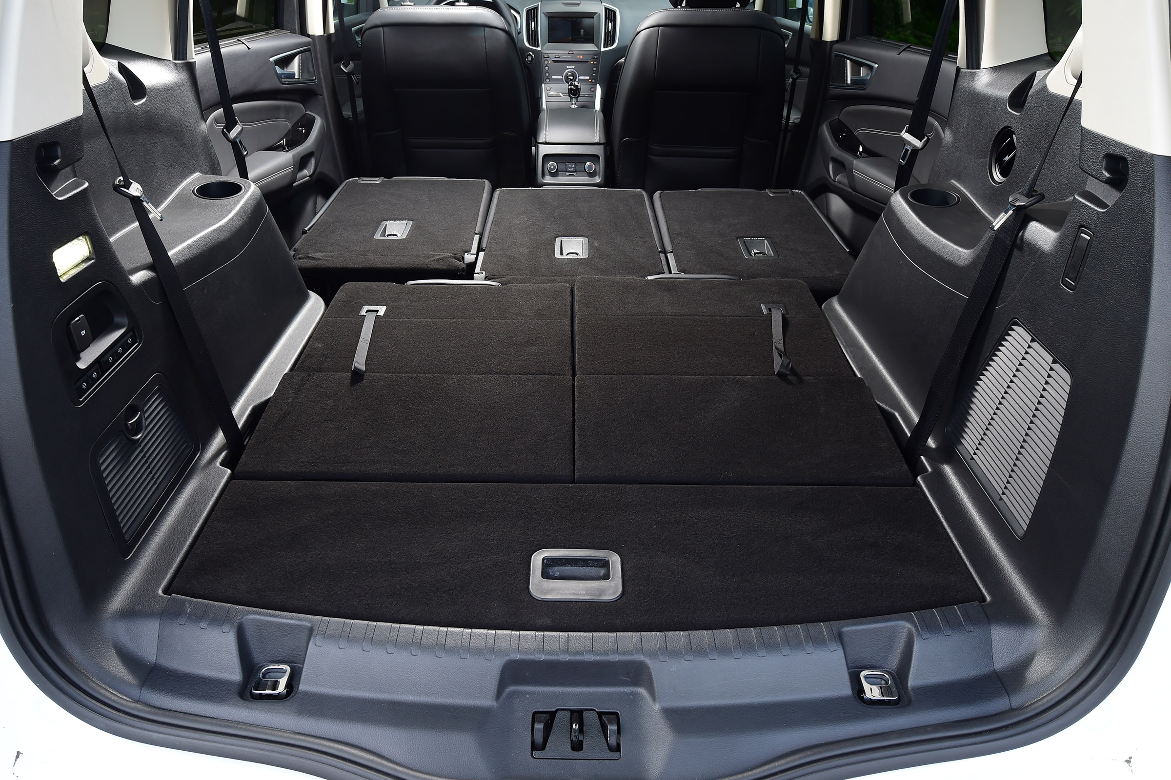 Ford S-Max AWD - inside space