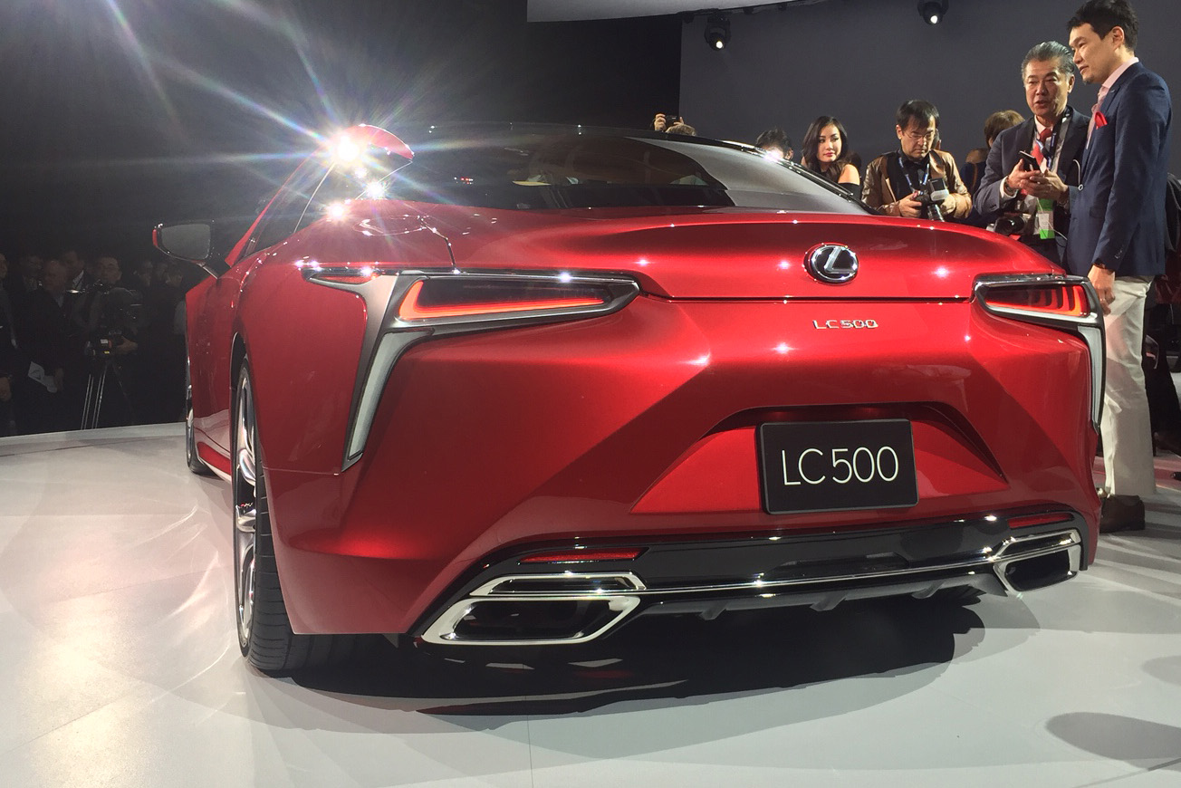 Lexus LC500 - rear show