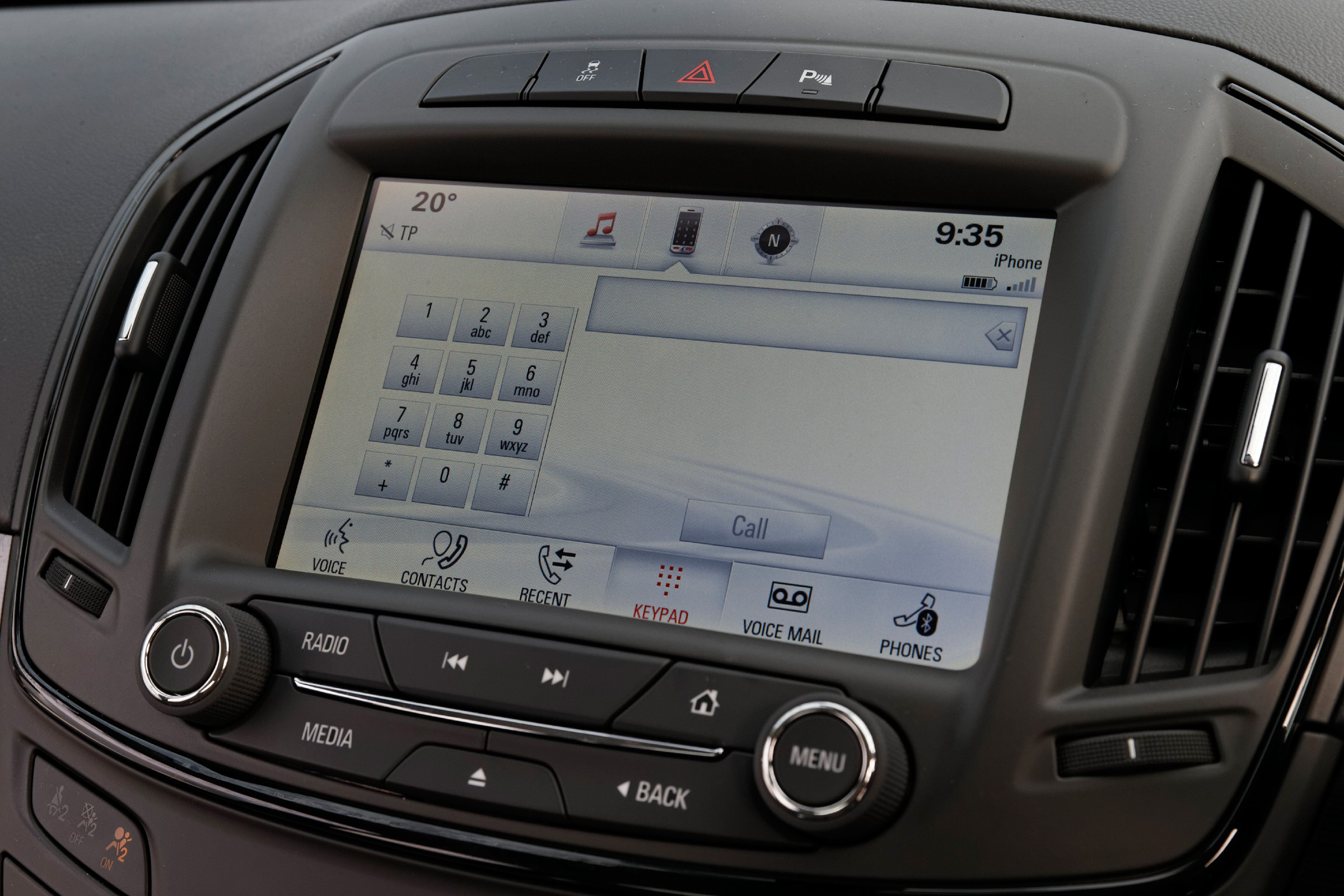 Vauxhall Insignia Sports Tourer Whisper diesel - infotainment