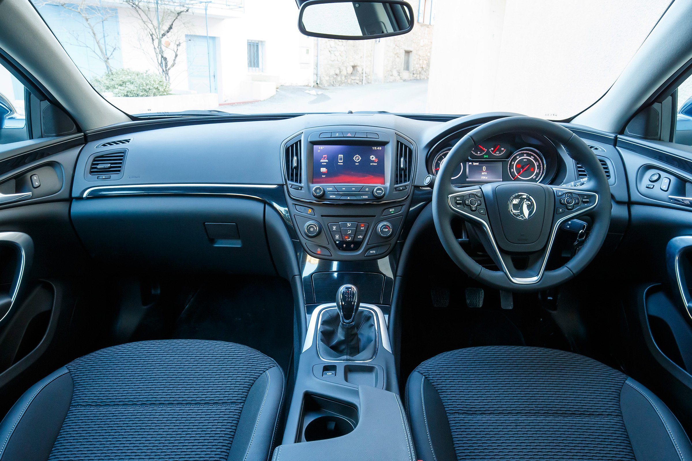 Vauxhall Insignia Sports Tourer Whisper diesel - interior