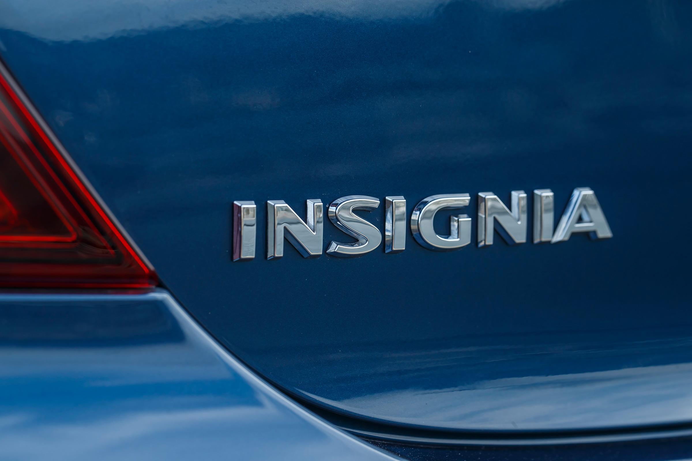 Vauxhall Insignia Sports Tourer Whisper diesel - rear badge