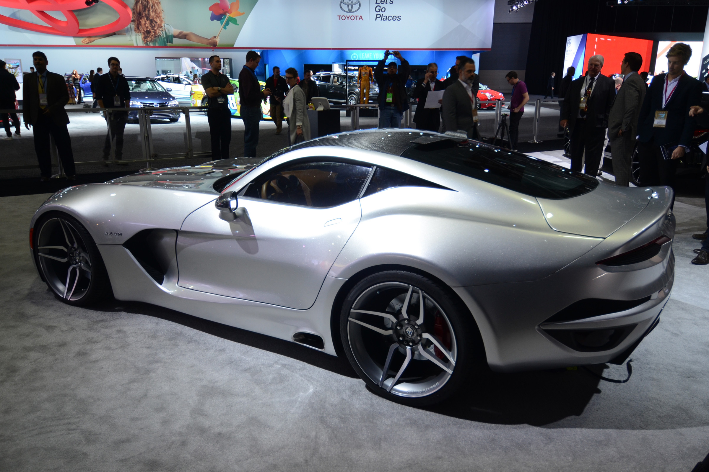 VLF Force 1 V10 - rear quarter show