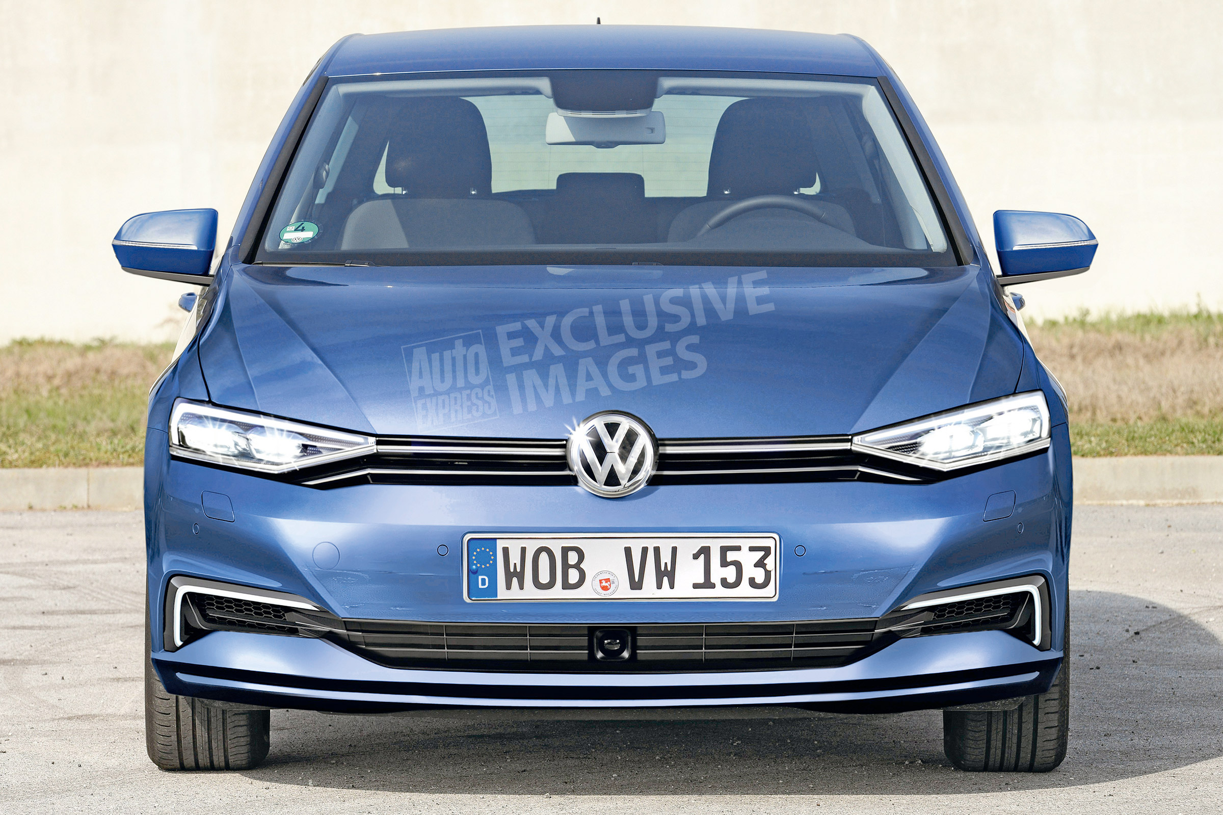 Volkswagen Golf Mk8 - front 