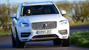 Volvo XC90 - front driving