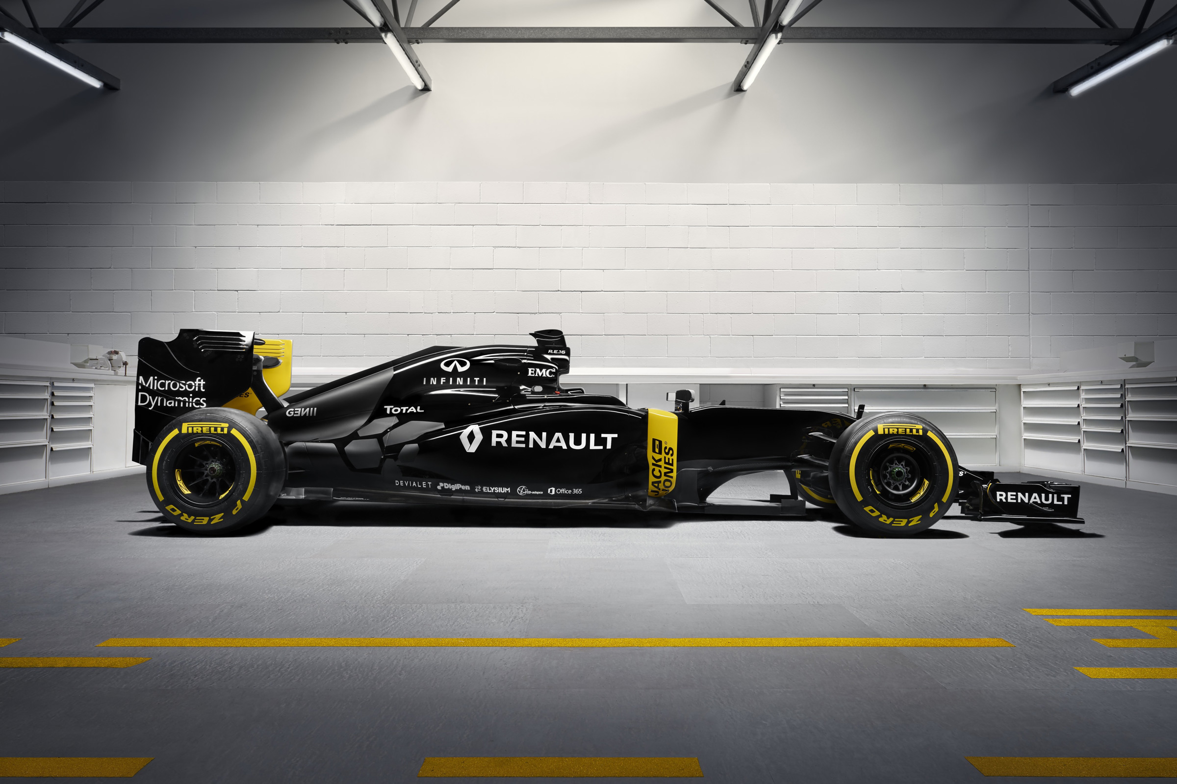 RenaultSport F1 2016 RE16 side profile