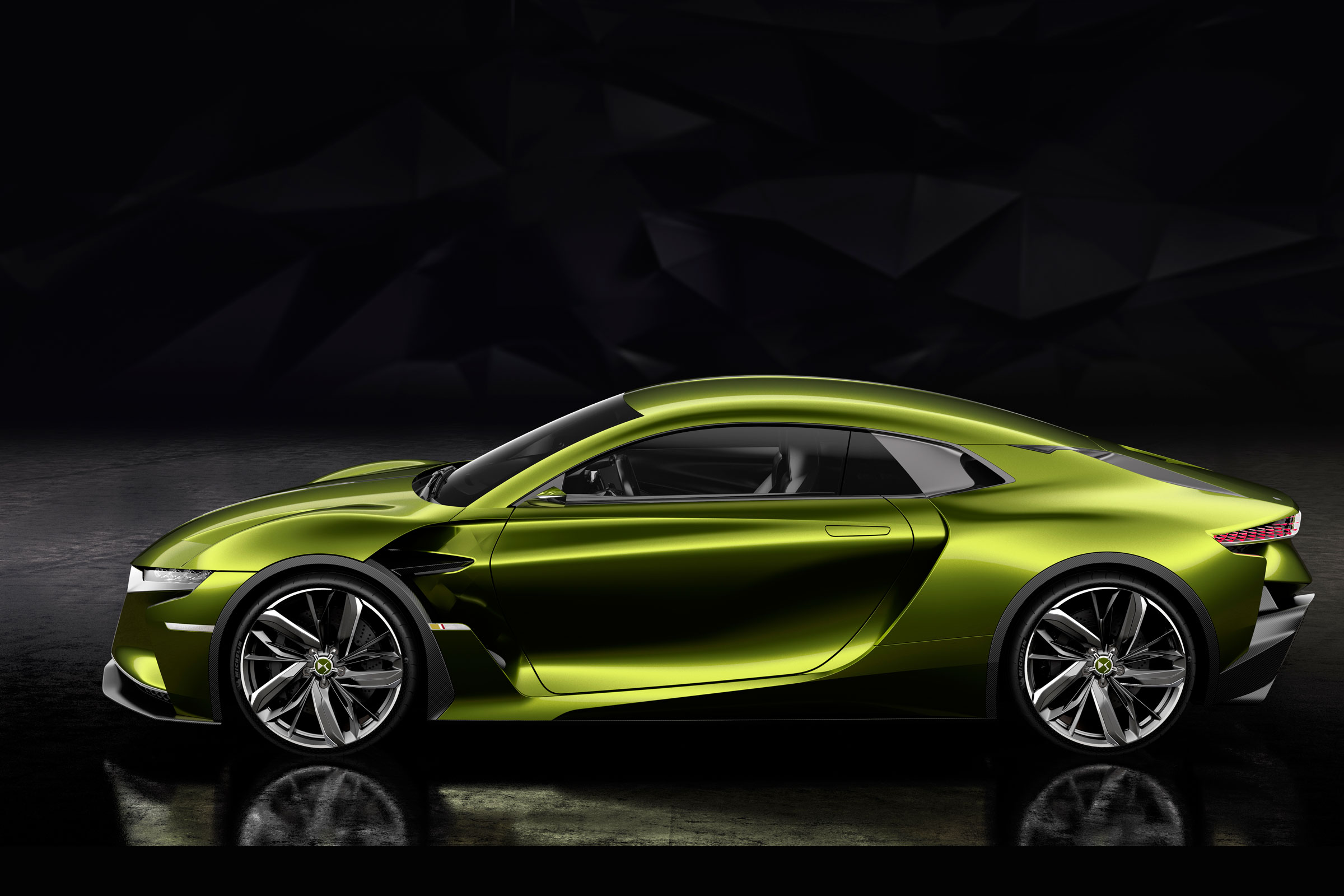 DS E-Tense concept car - side