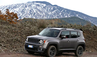 Jeep Renegade Night Eagle side front