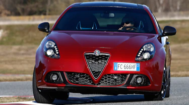 Alfa Romeo Giulietta - front cornering