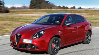 Alfa Romeo Giulietta - front action