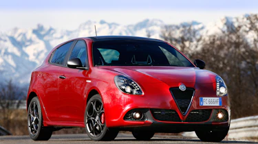 Alfa Romeo Giulietta - front static