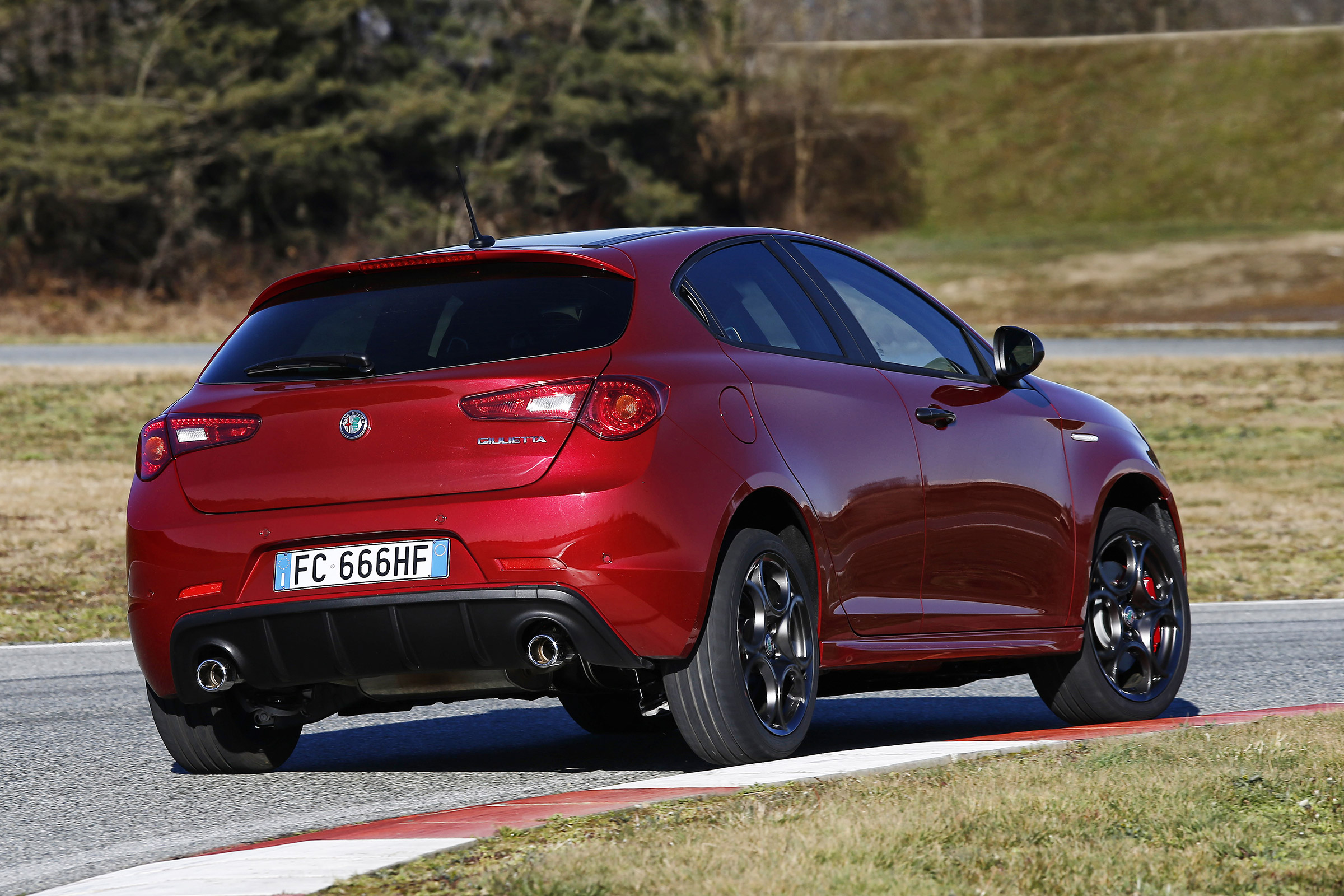 Alfa Romeo Giulietta - rear action
