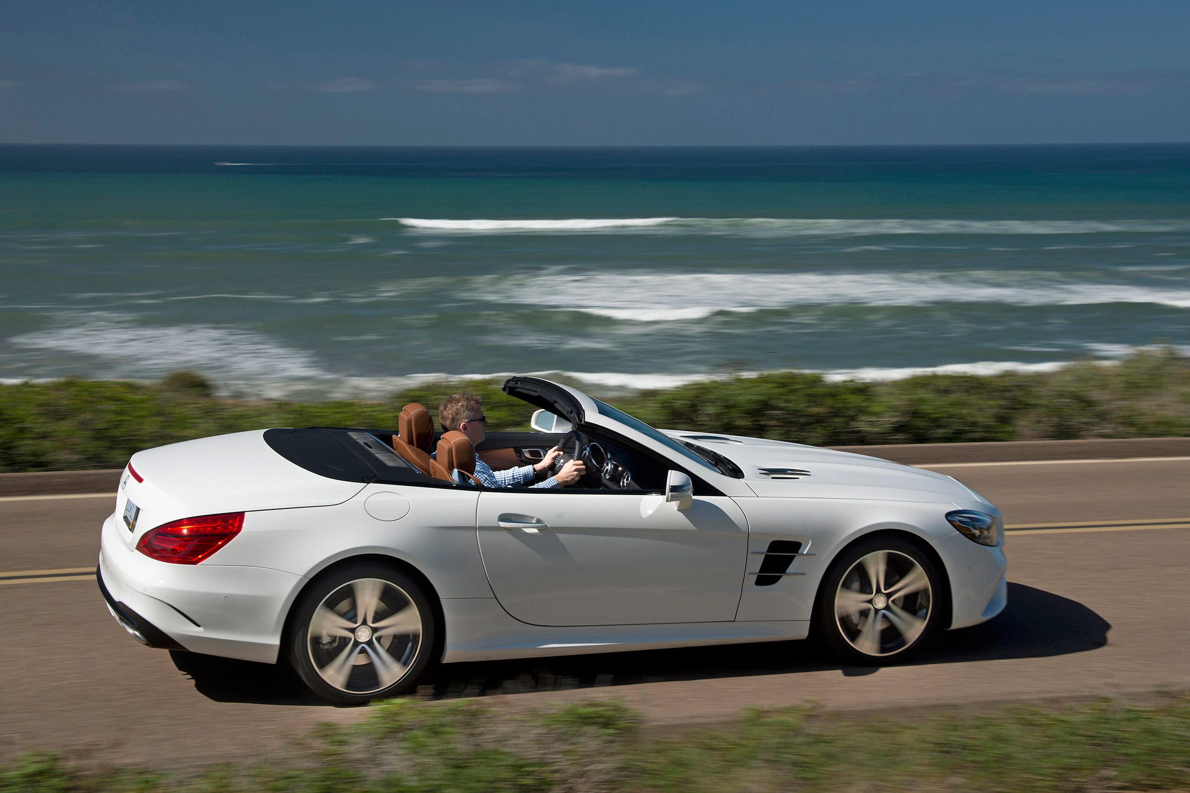 Mercedes SL400 - side