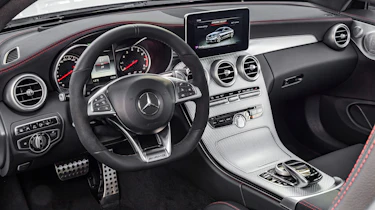 Mercedes C 43 AMG Coupe - dash