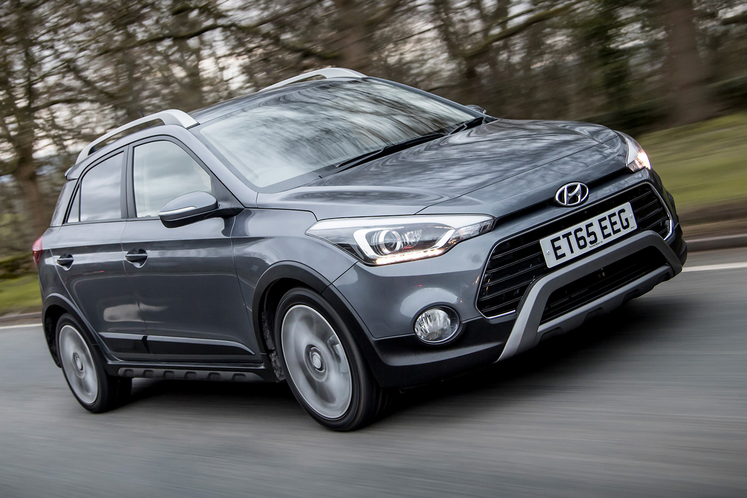Hyundai i20 Active 2016 - cropped front tracking