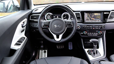 Kia Niro 2016 review - interior
