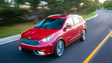Kia Niro 2016 - front tracking 2