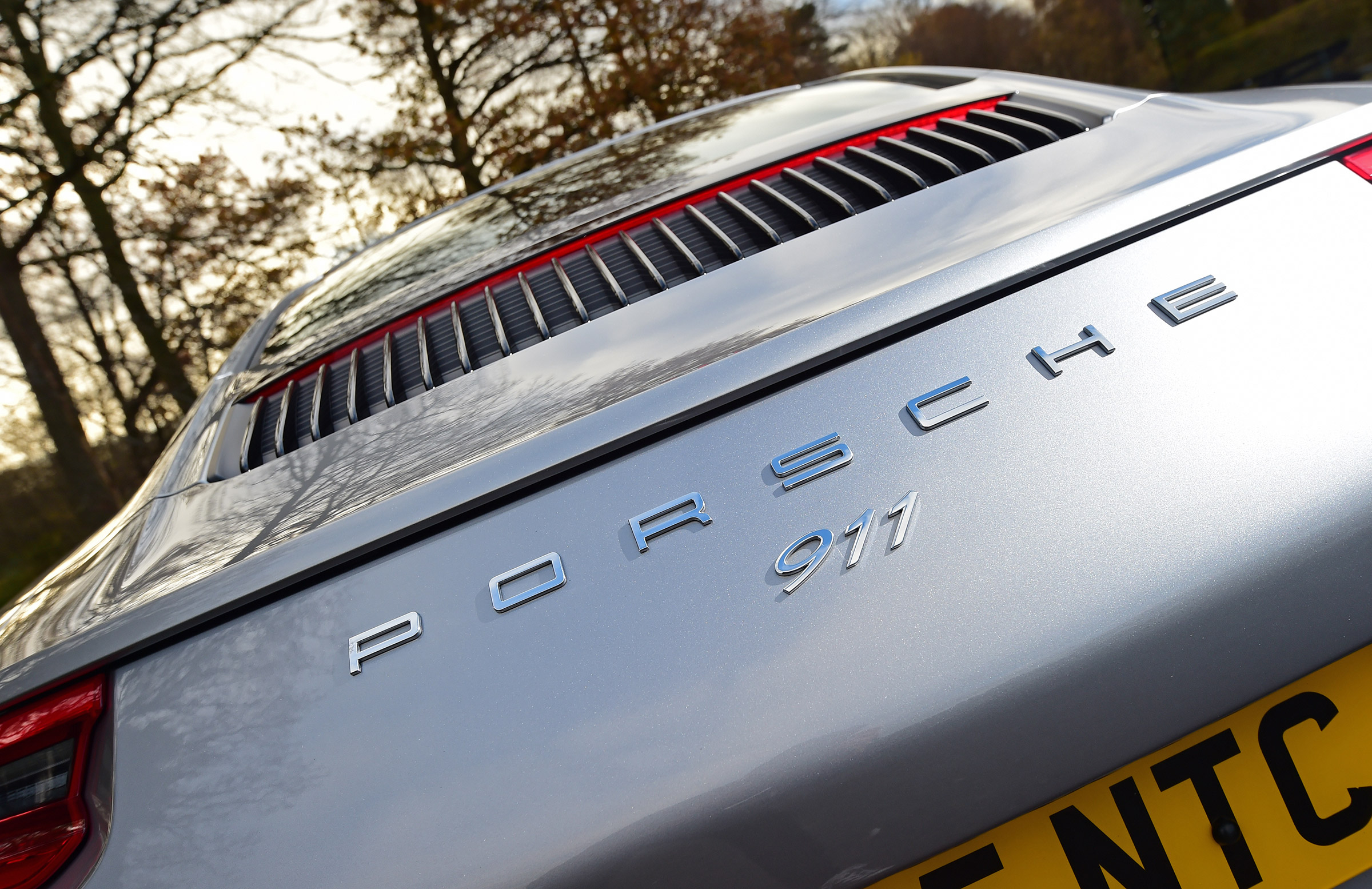 Porsche 911 Carrera S - rear detail
