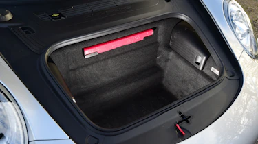 Porsche 911 Carrera S - boot