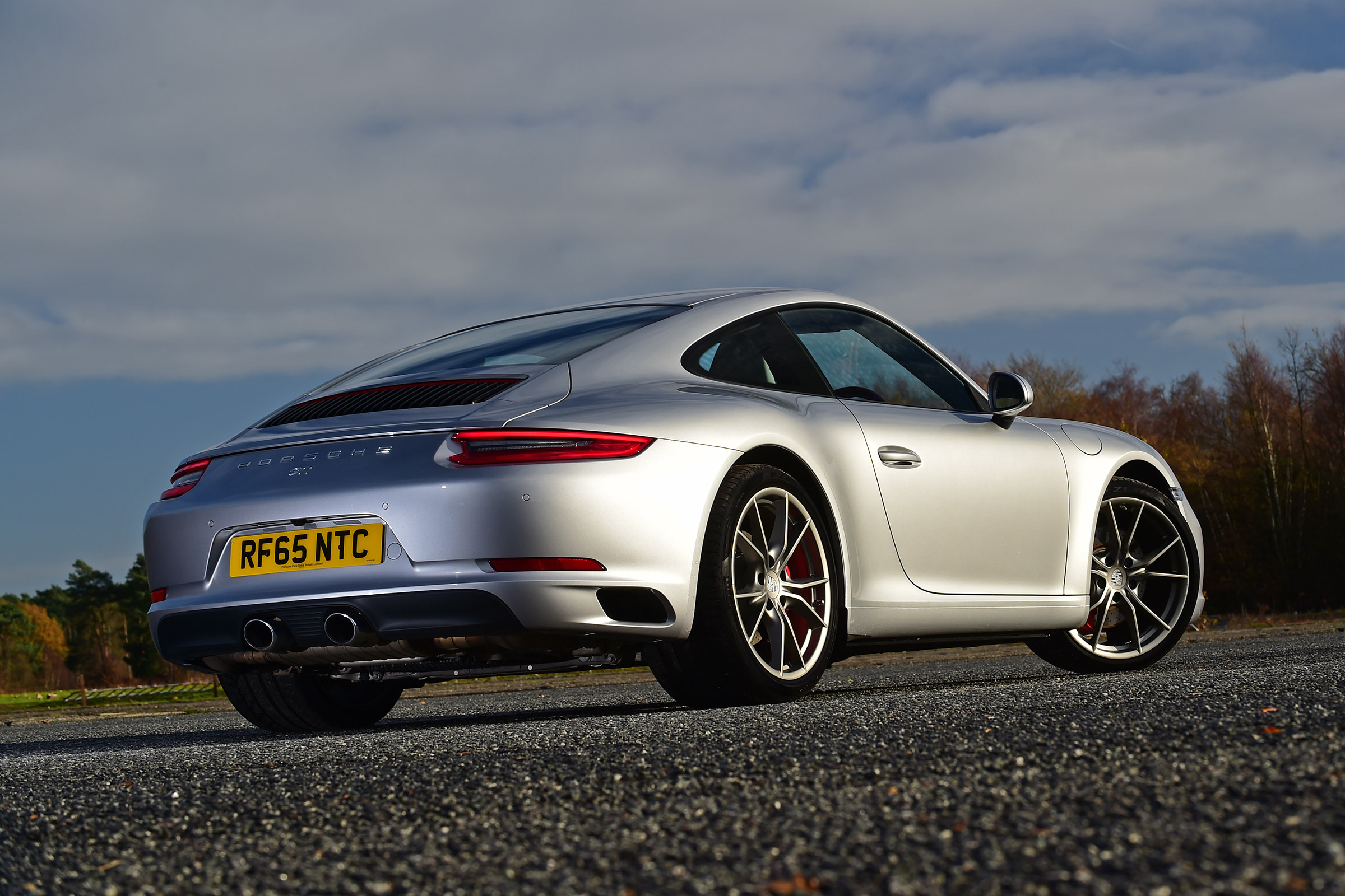 Porsche 911 Carrera S - rear static