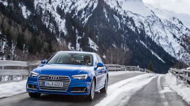 Audi A4 quattro front