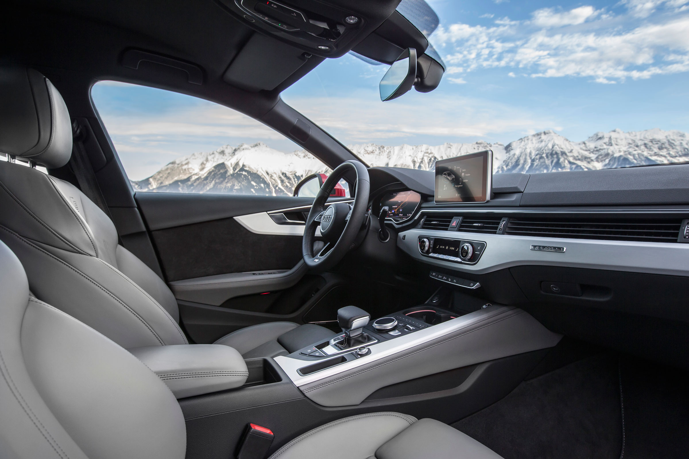 Audi A4 quattro interior