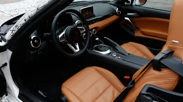 Fiat 124 Spider interior