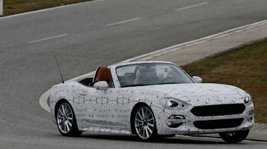 Fiat 124 Spider cornering