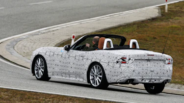 Fiat 124 Spider rear cornering