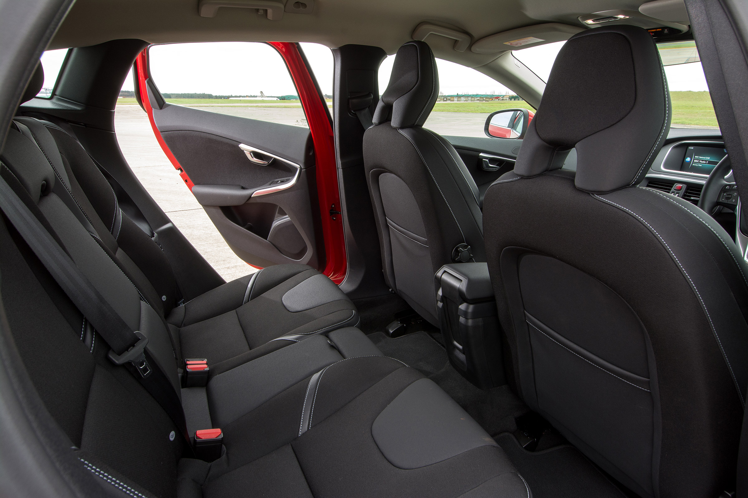 Volvo V40 - rear seats