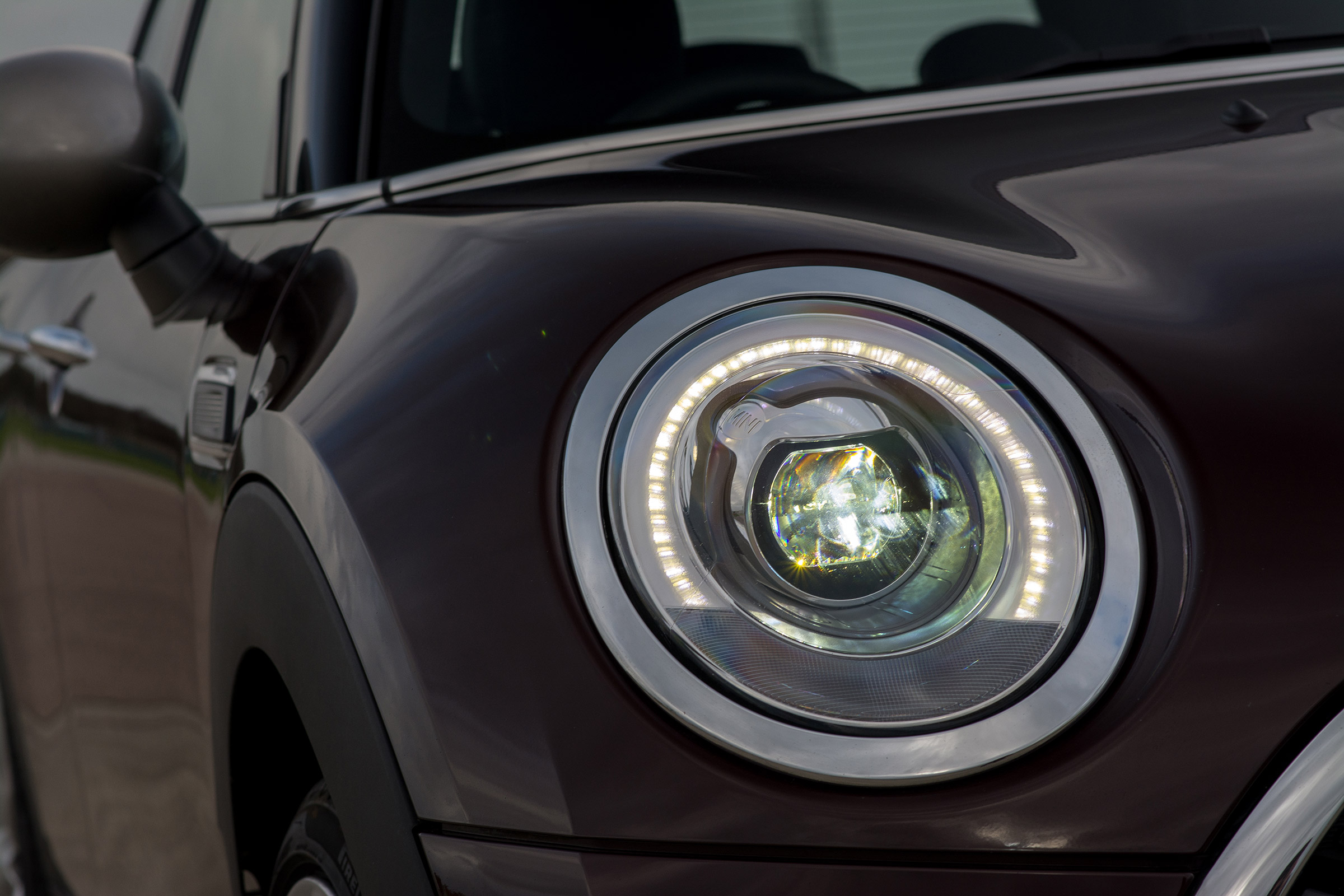 MINI Clubman - front light detail