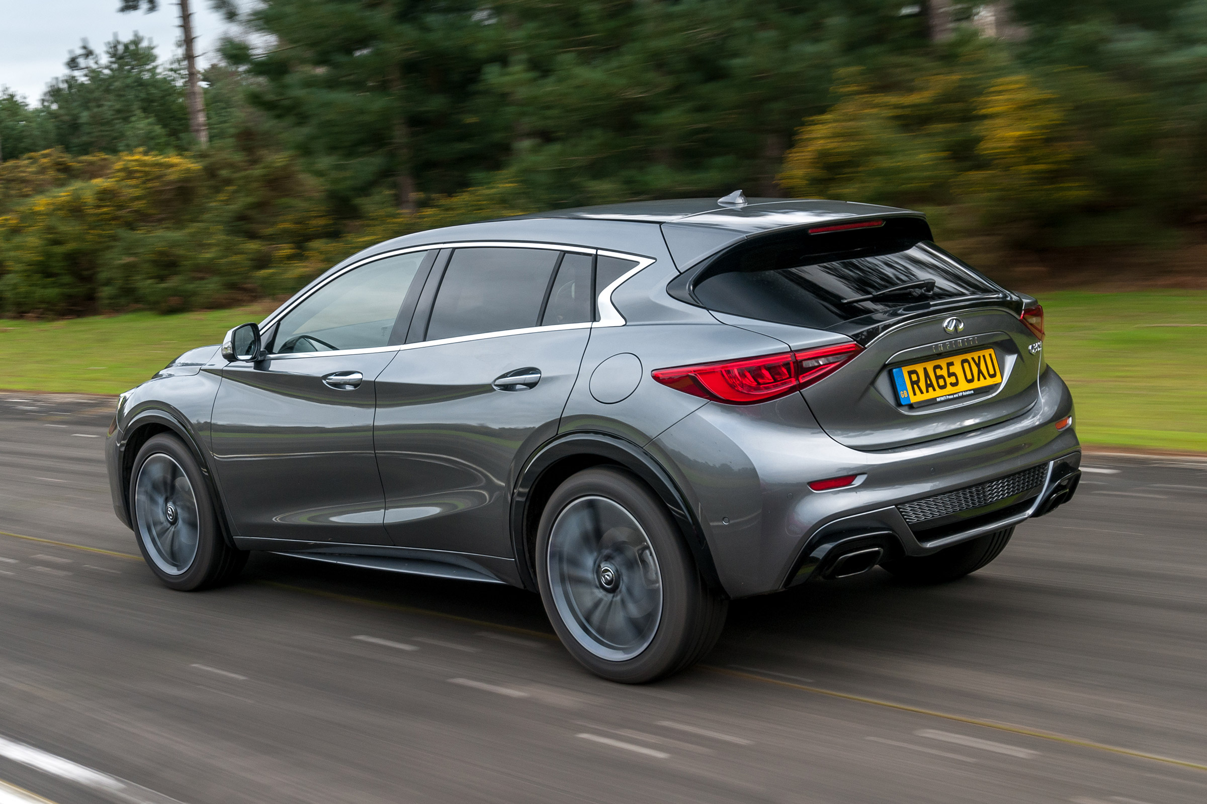 Infiniti Q30 - rear