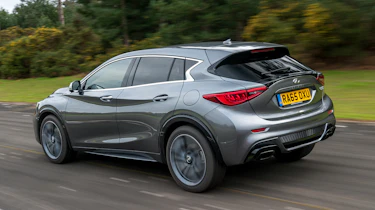 Infiniti Q30 - rear