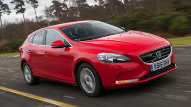 Volvo V40 - front