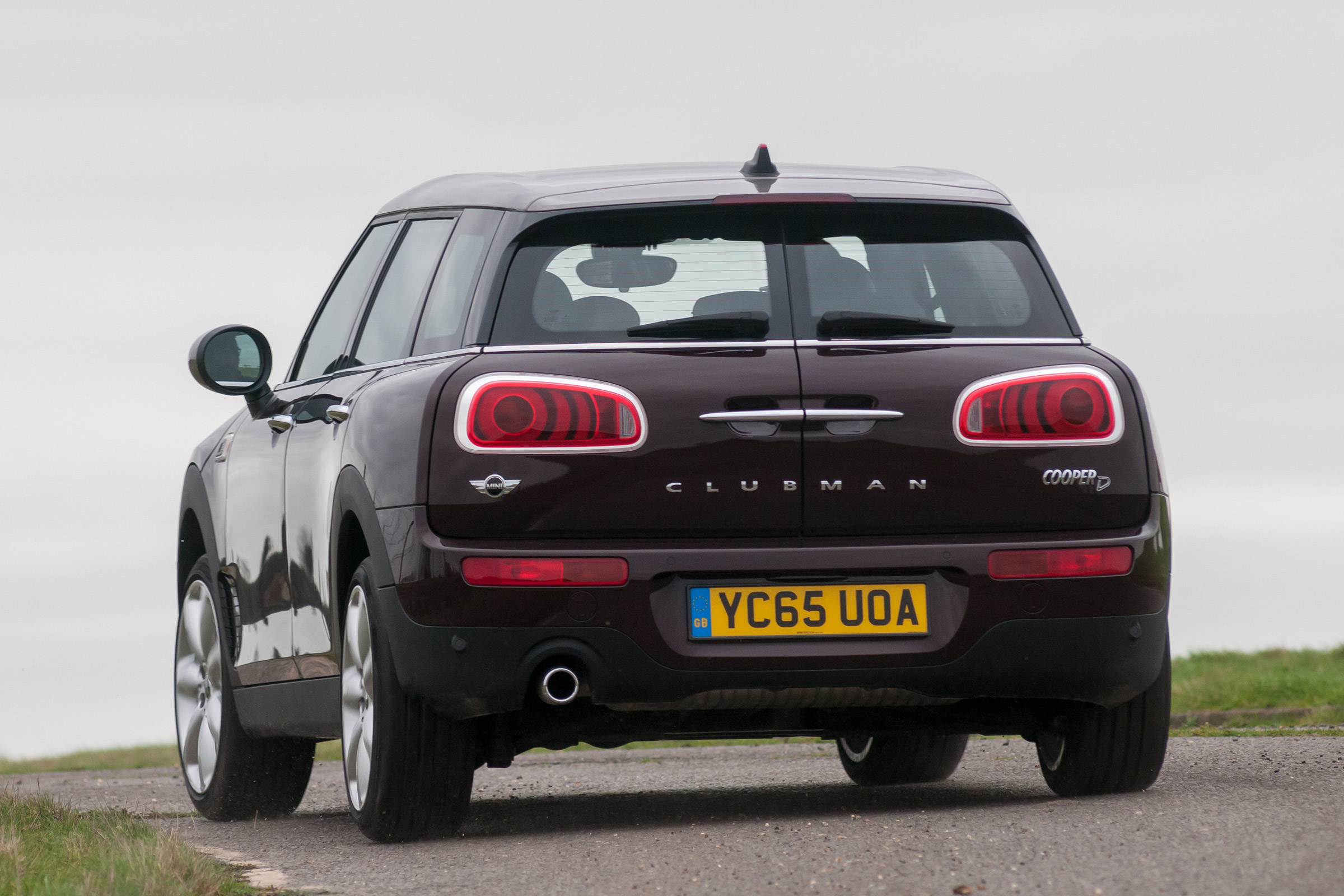 MINI Clubman - rear cornering