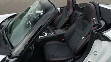 Mazda MX-5 Recaro - interior 3