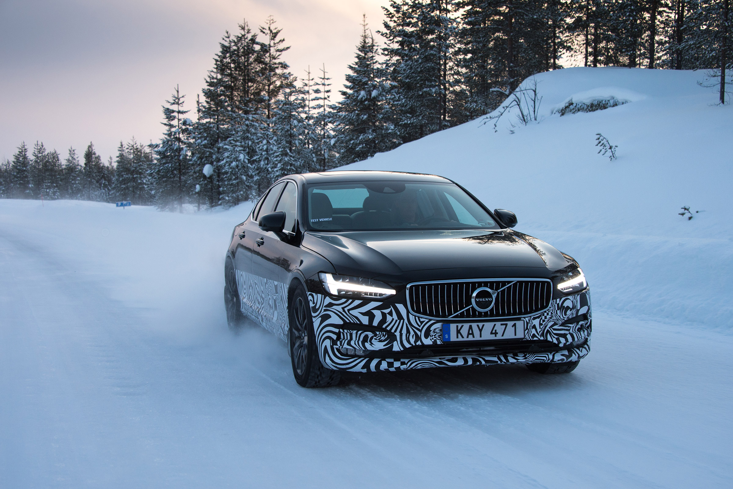 Volvo S90 drive - front driving