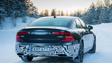 Volvo S90 drive - rear
