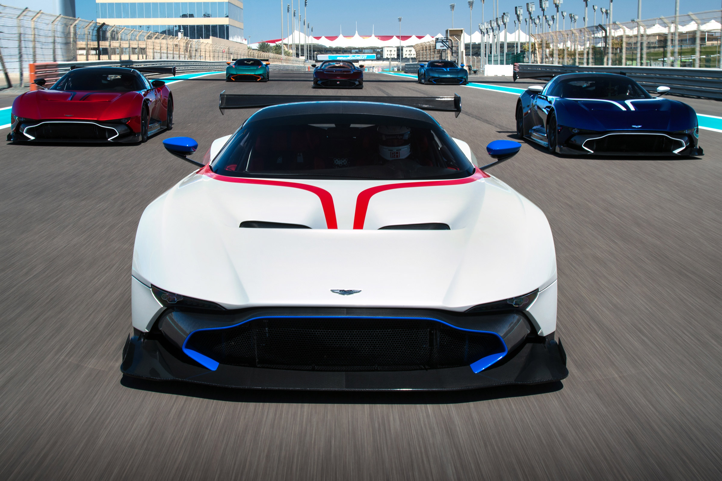 Aston Martin Vulcan - track