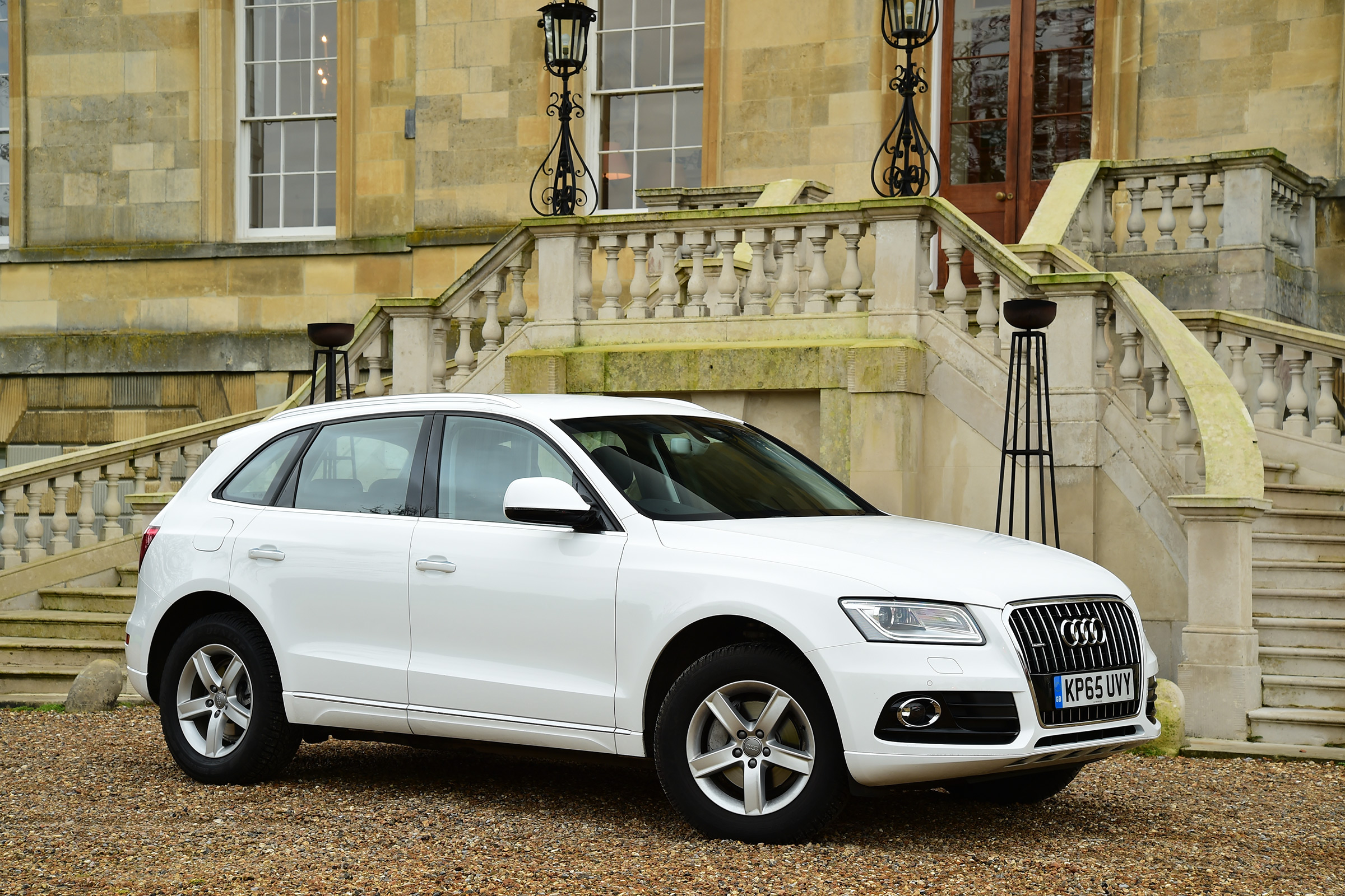 Mercedes GLC vs BMW X3 vs Audi Q5 - Audi front quarter