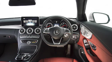 Mercedes C-Class Coupe C250d AMG Line - dashboard