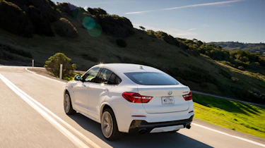 BMW X4 M40i - rear tracking