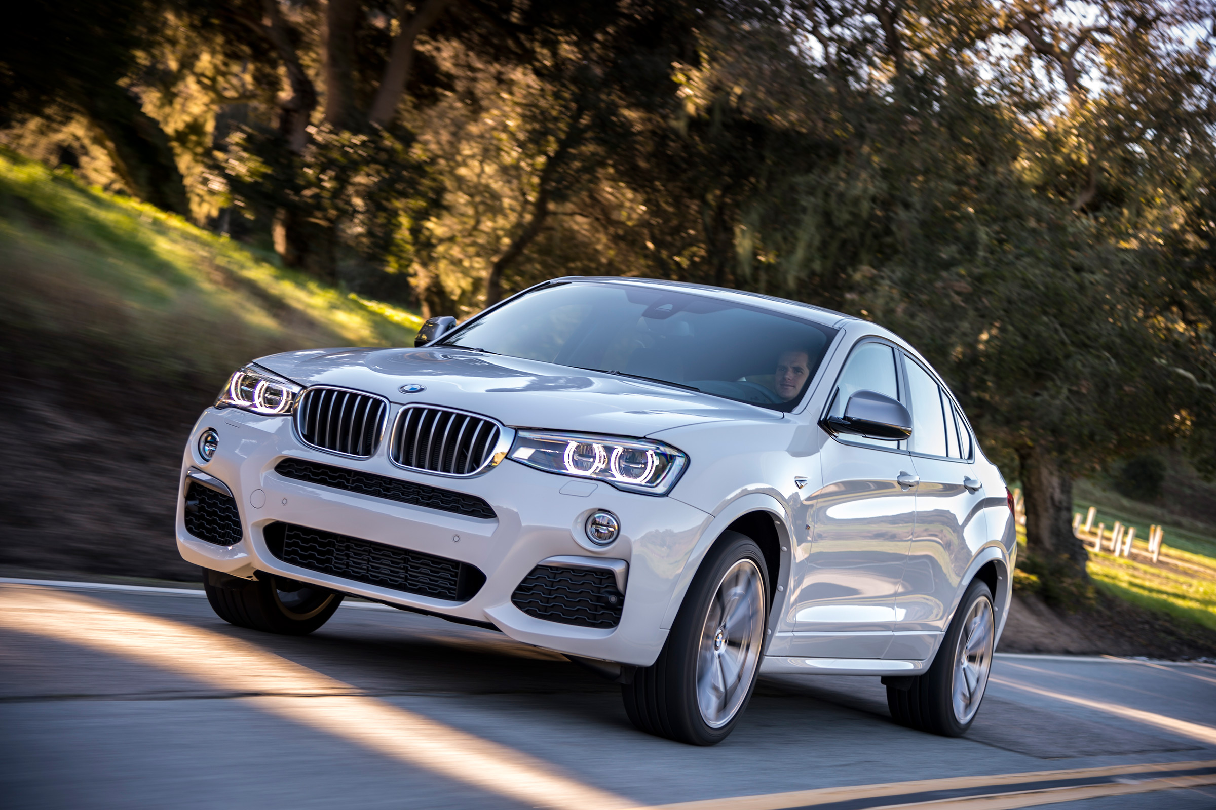 BMW X4 M40i - front tracking