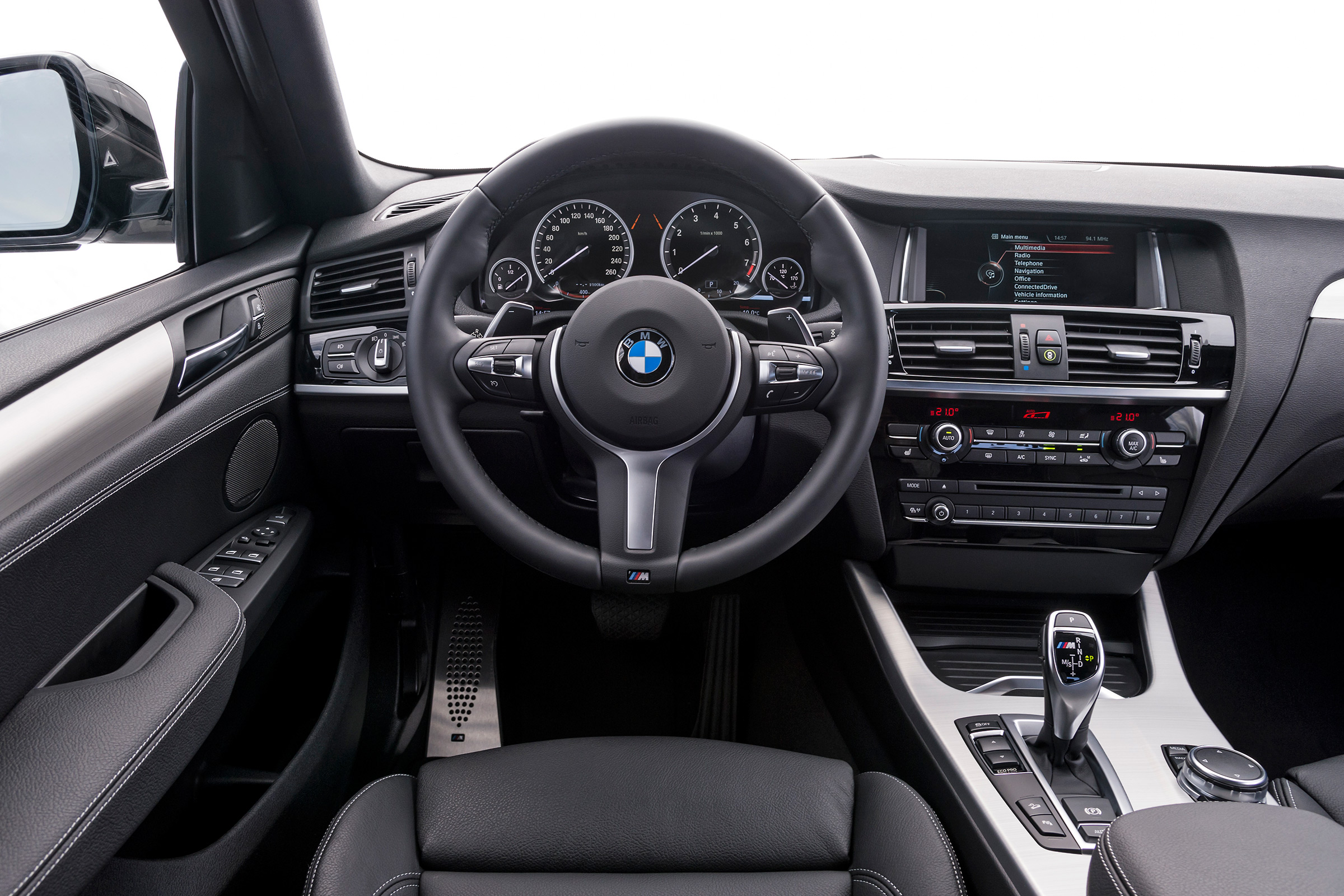 BMW X4 M40i - interior