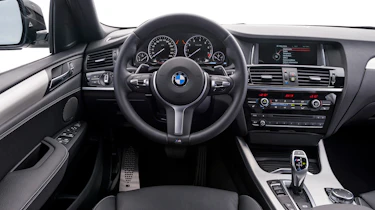BMW X4 M40i - interior
