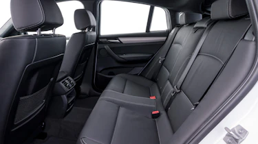 BMW X4 M40i - rear seats