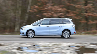 Citroen Grand C4 Picasso - side