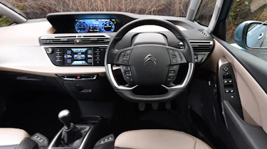 Citroen Grand C4 Picasso - dash