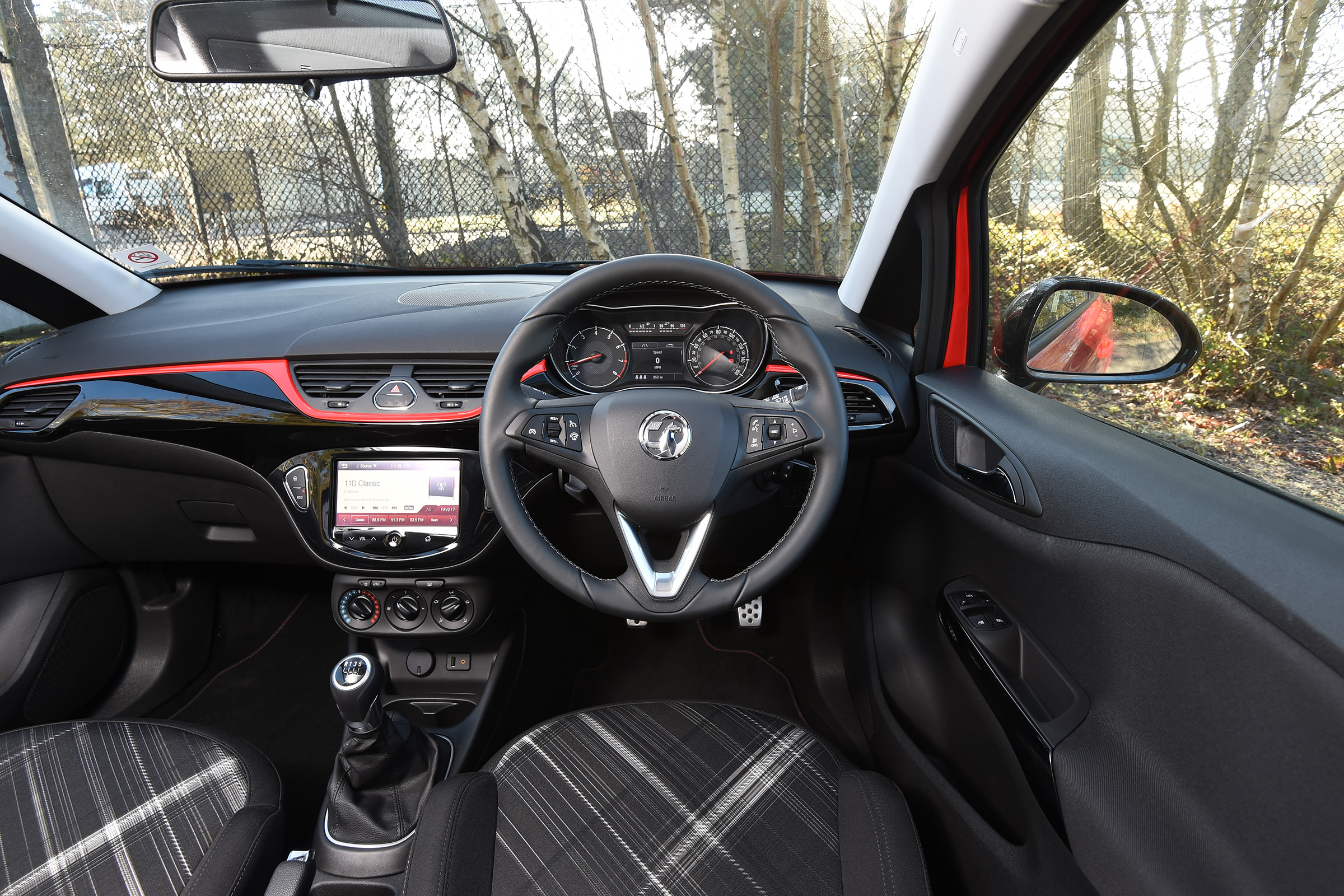 Vauxhall Corsa Red Edition - interior