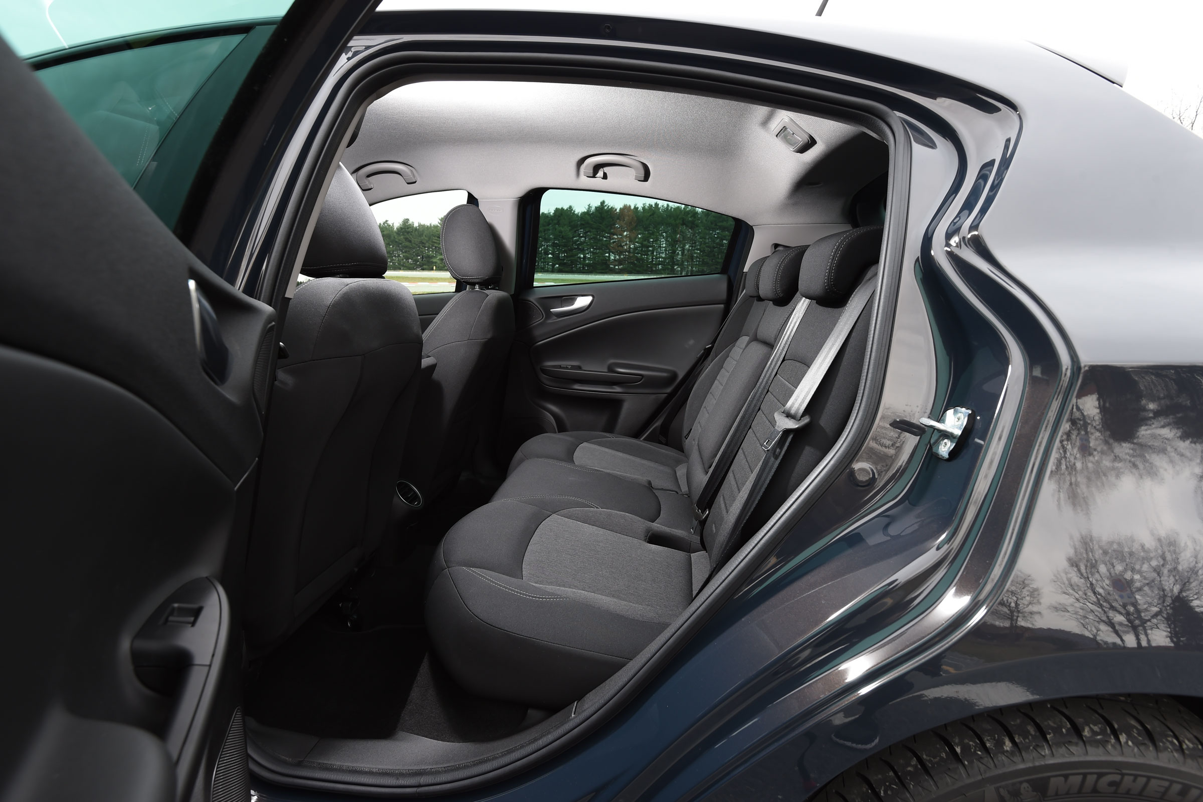 Alfa Romeo Giulietta rear seats